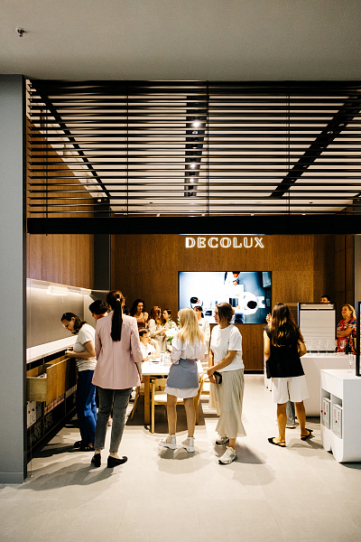 Decolux